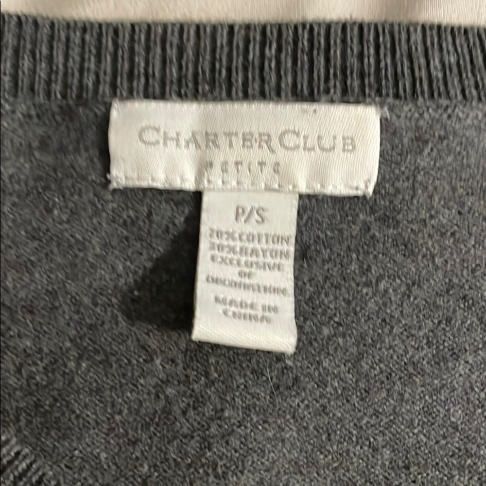 Cardigan - Picture 2 of 4